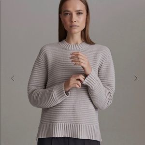 Varley Cropped Sweater size S